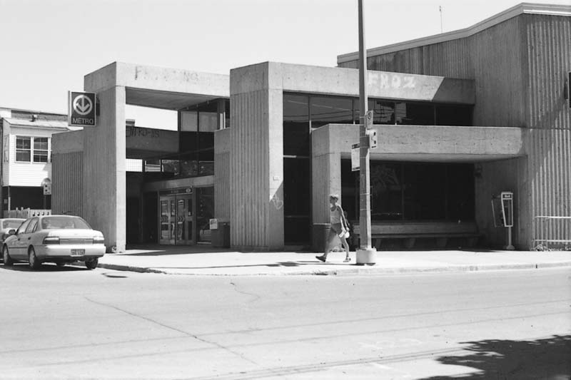 De l'Église subway station exterior in Montreal