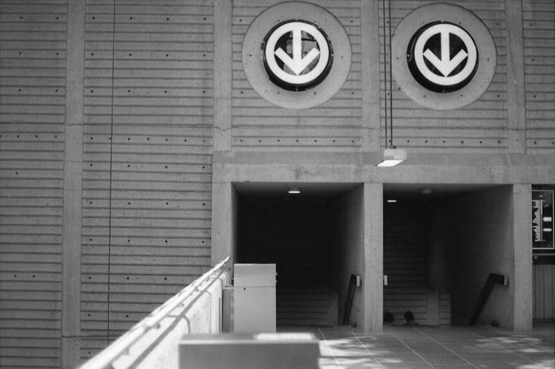 Prefontaine subway station interior