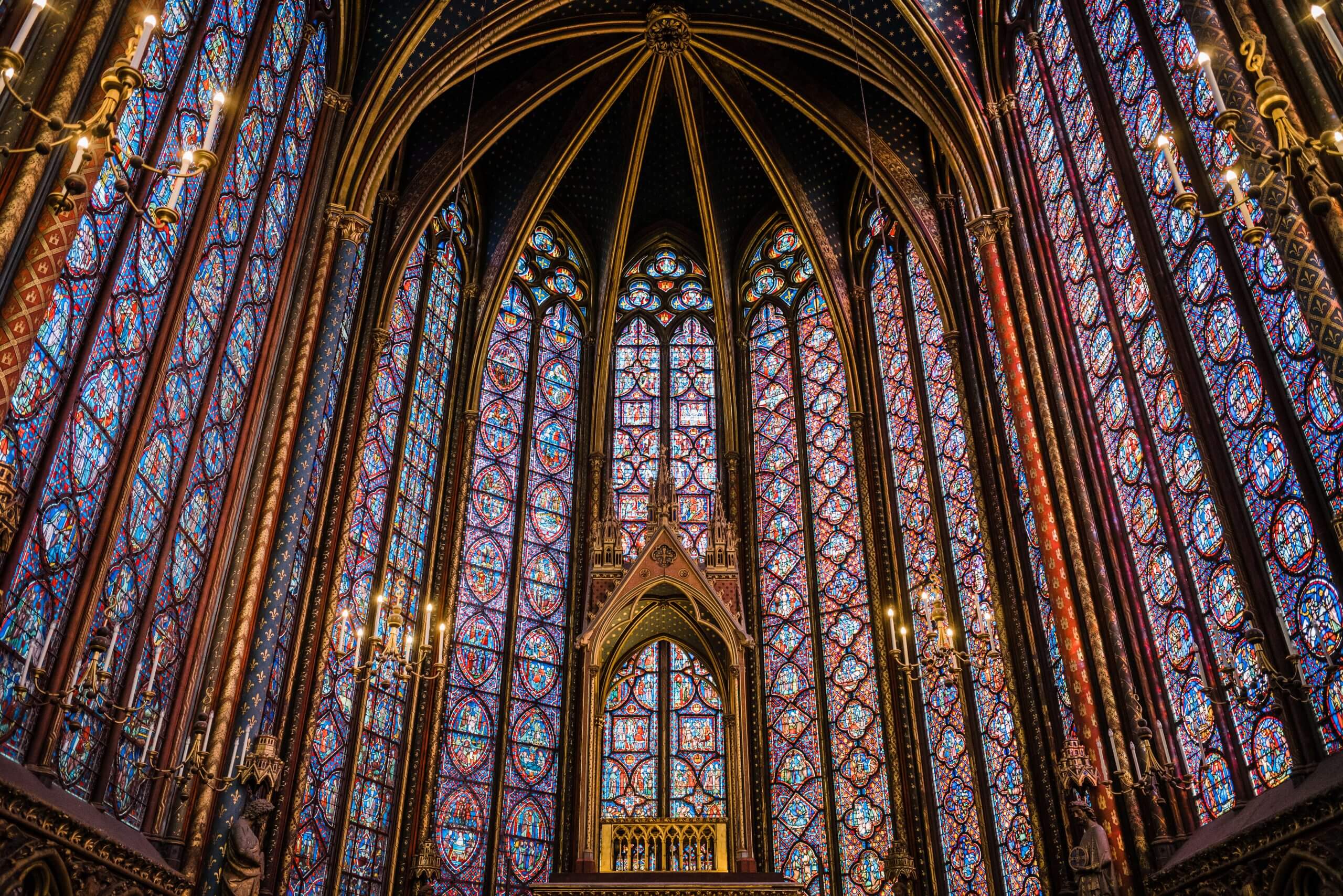 The stunning stained glass of Sainte-Chapelle
