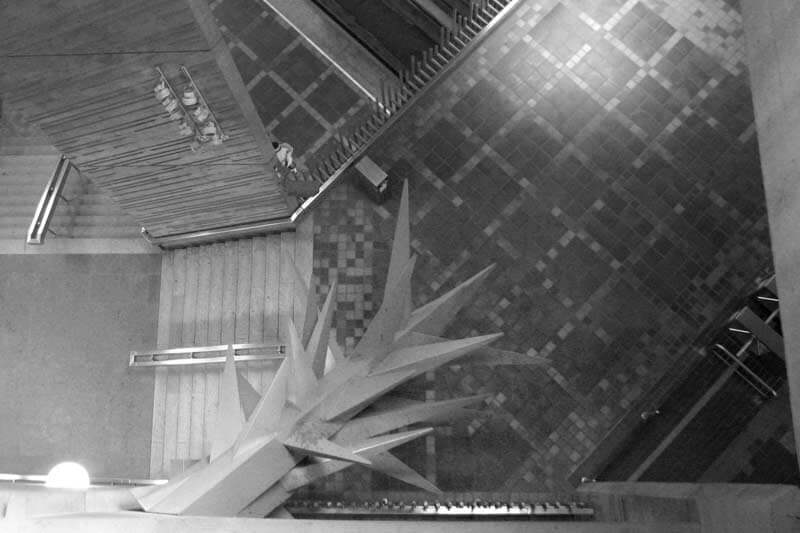 De la Savane subway station interior