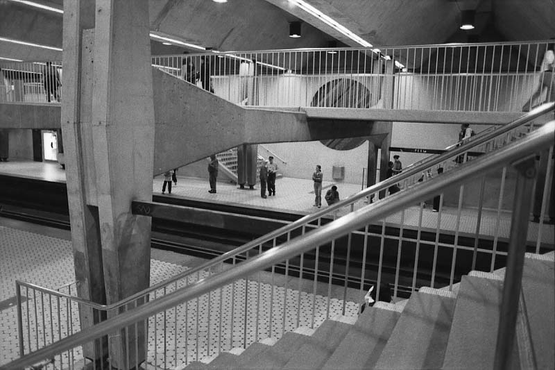 Peel subway station interior platforms