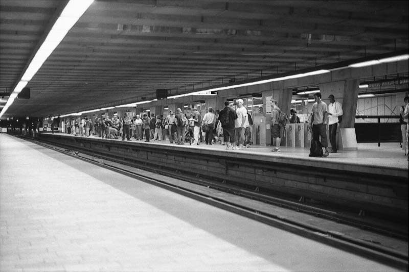 Longueuil--Université-de-Sherbrooke subway station interior