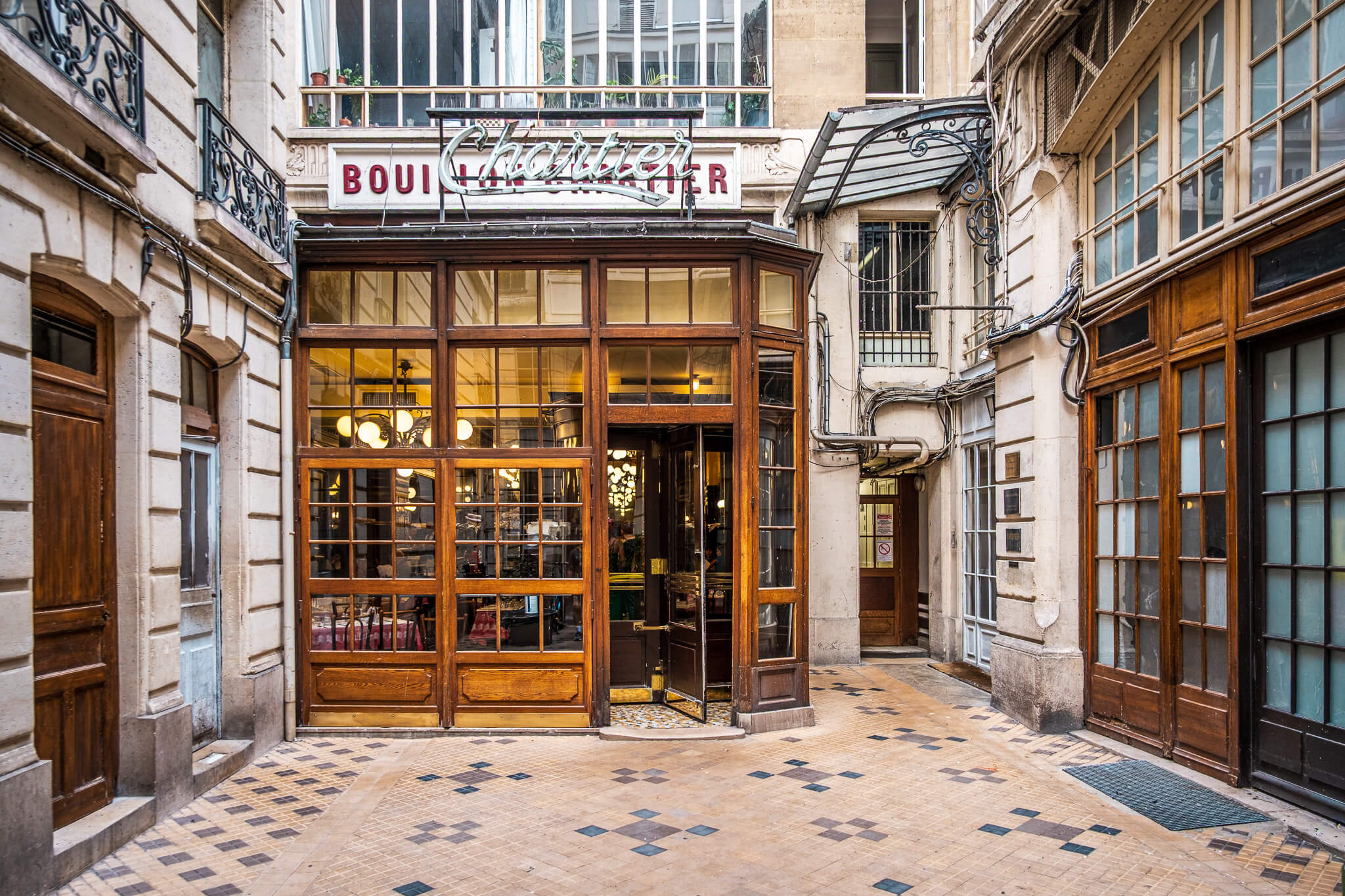 The entrance of Bouillon Chartier Grands Boulevards