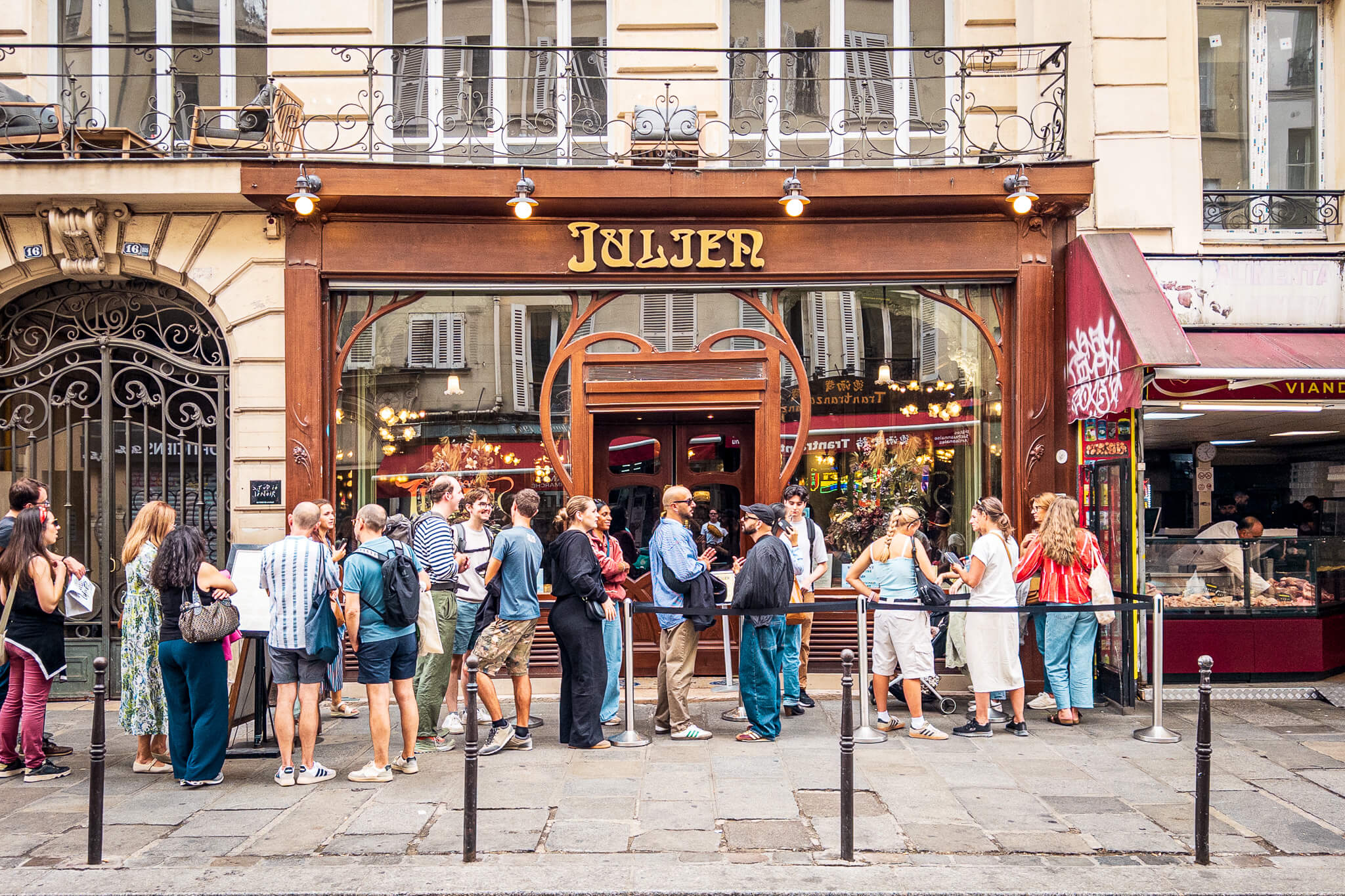 The exterior of Bouillon Julien in Paris