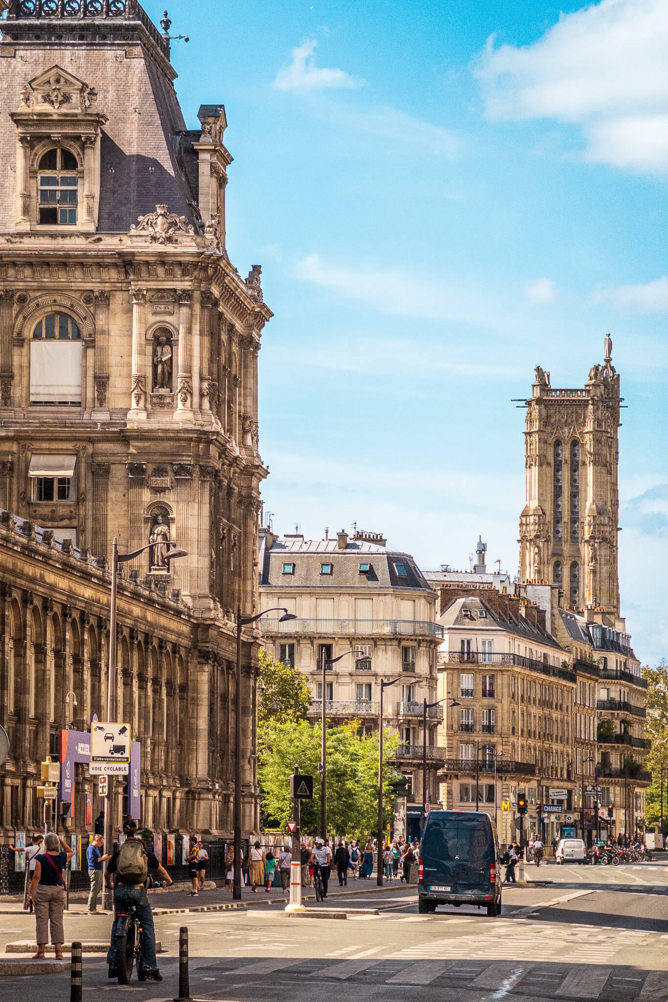Looking west down rue Rivoli in Paris with the Hôtel de Ville on the left and Tour Saint-Jacques on the right