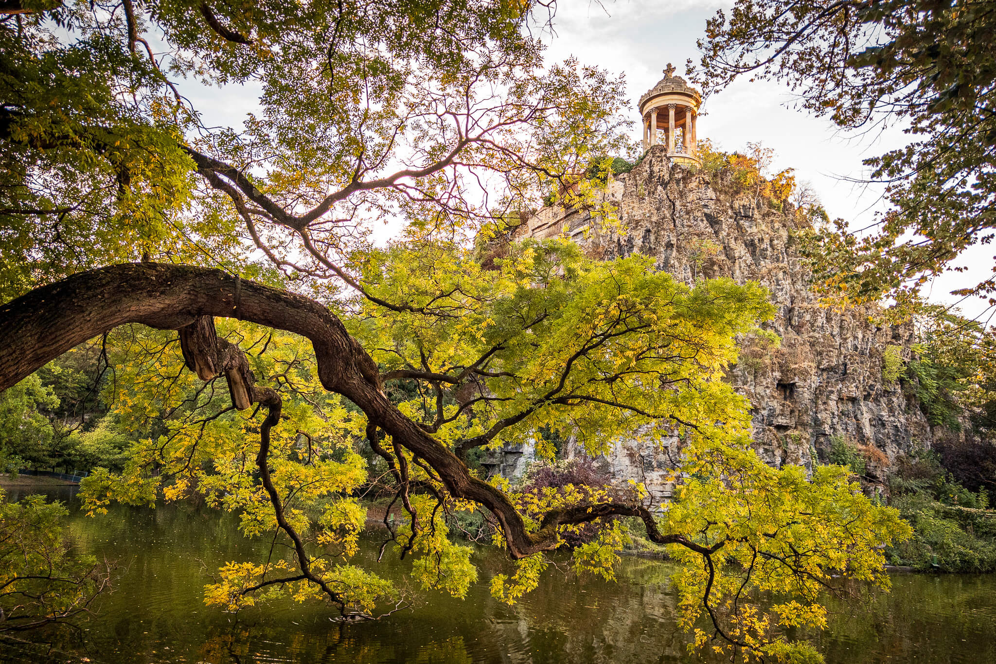 Temple de la Sibylle on Île du Belvédère in Parc des Buttes-Chaumont in Paris